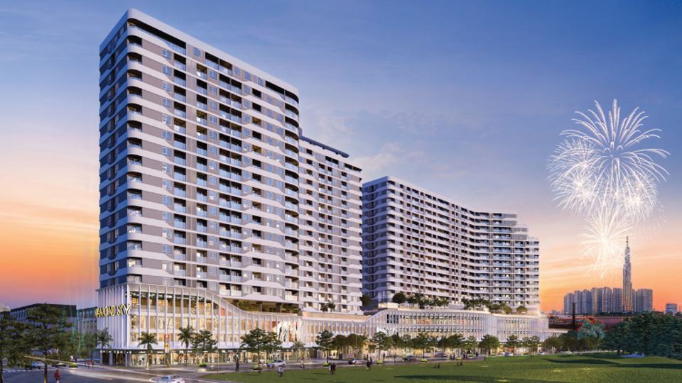 Toà Diamond Sky nhìn từ Vạn Phúc City lúc hoàng hôn